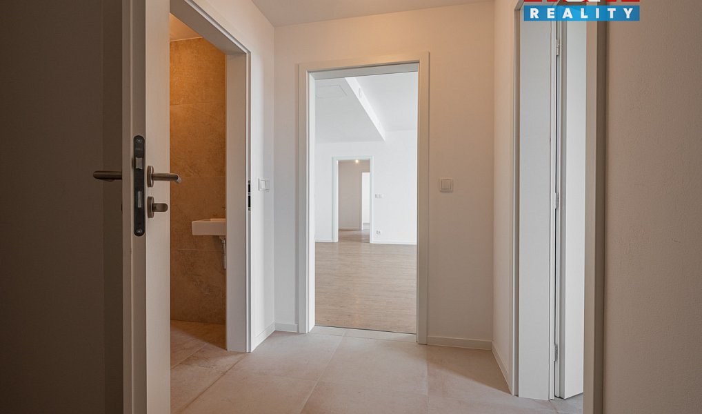 Prodej bytu 3+kk 83 m², Benešov – náhled fotky 2