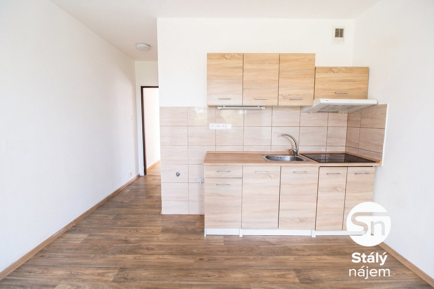 Pronájem bytu 1+kk 31 m² – fotografie 3