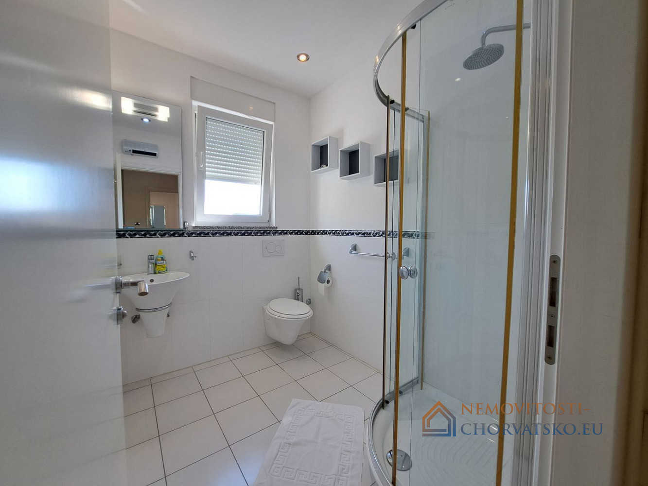Prodej bytu 1+kk 173 m² - Widok 6