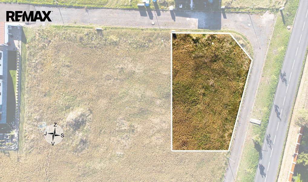 Prodej stavebního pozemku 826 m², Slavětín – náhled fotky 2