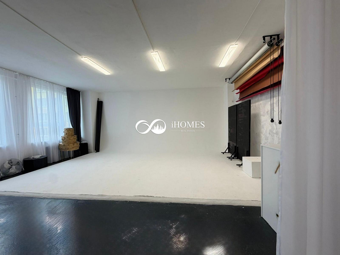 Pronájem obchodních prostor 99 m² — photo 3