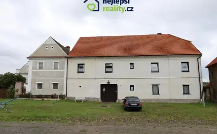 Prodej domu 446 m² s pozemkem 782 m², Kozly, okres Louny