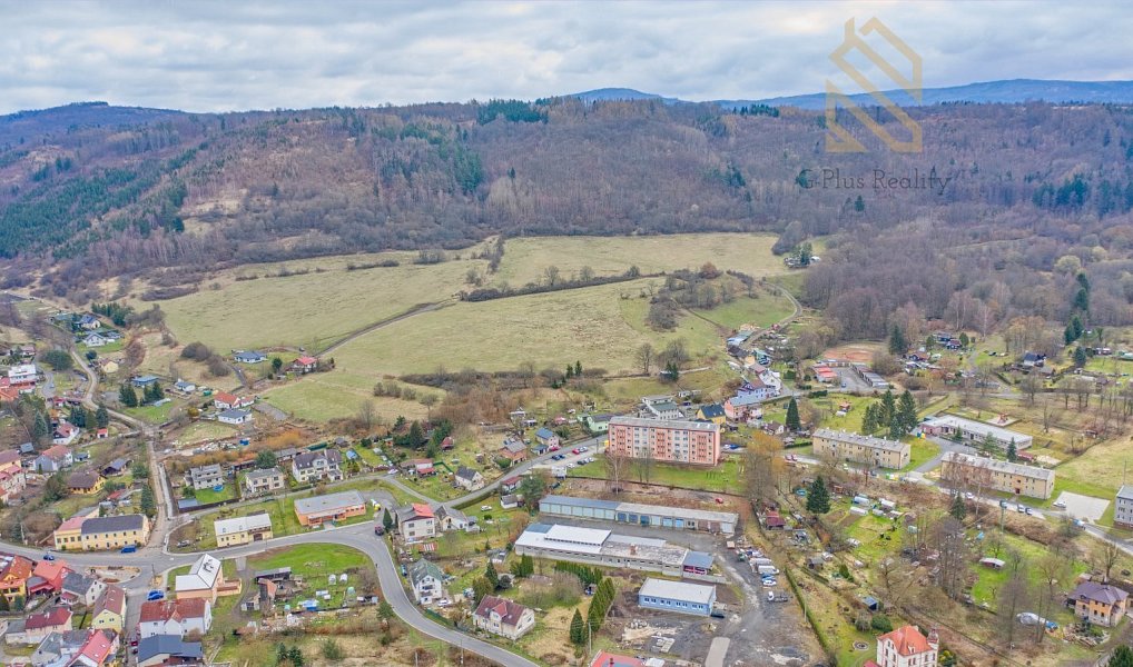 Prodej stavebního pozemku 778 m², Velichov – náhled fotky 7