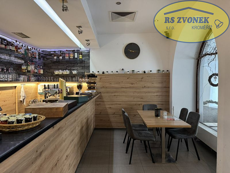 Prodej obchodních prostor 242 m² – fotografie 5