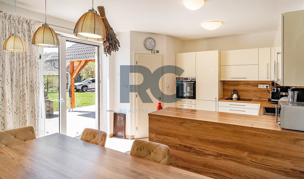 Prodej domu 491 m² s pozemkem 1 781 m², Písek – náhled fotky 2