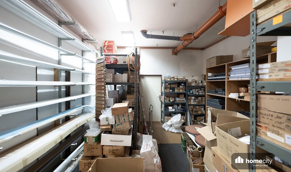 Prodej ubytovacího objektu 1 660 m², Hradec Králové – náhled fotky 41