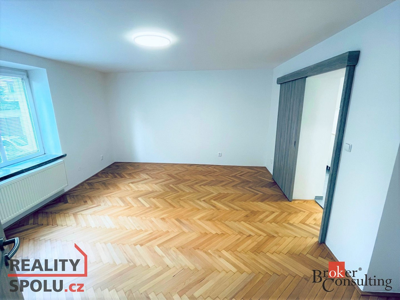 Pronájem bytu 2+1 63 m² – fotografie 2