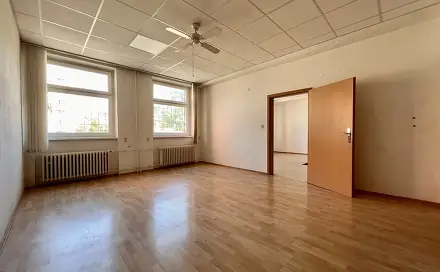 Pronájem kanceláře 98 m², Juliánovské náměstí, Brno - Židenice