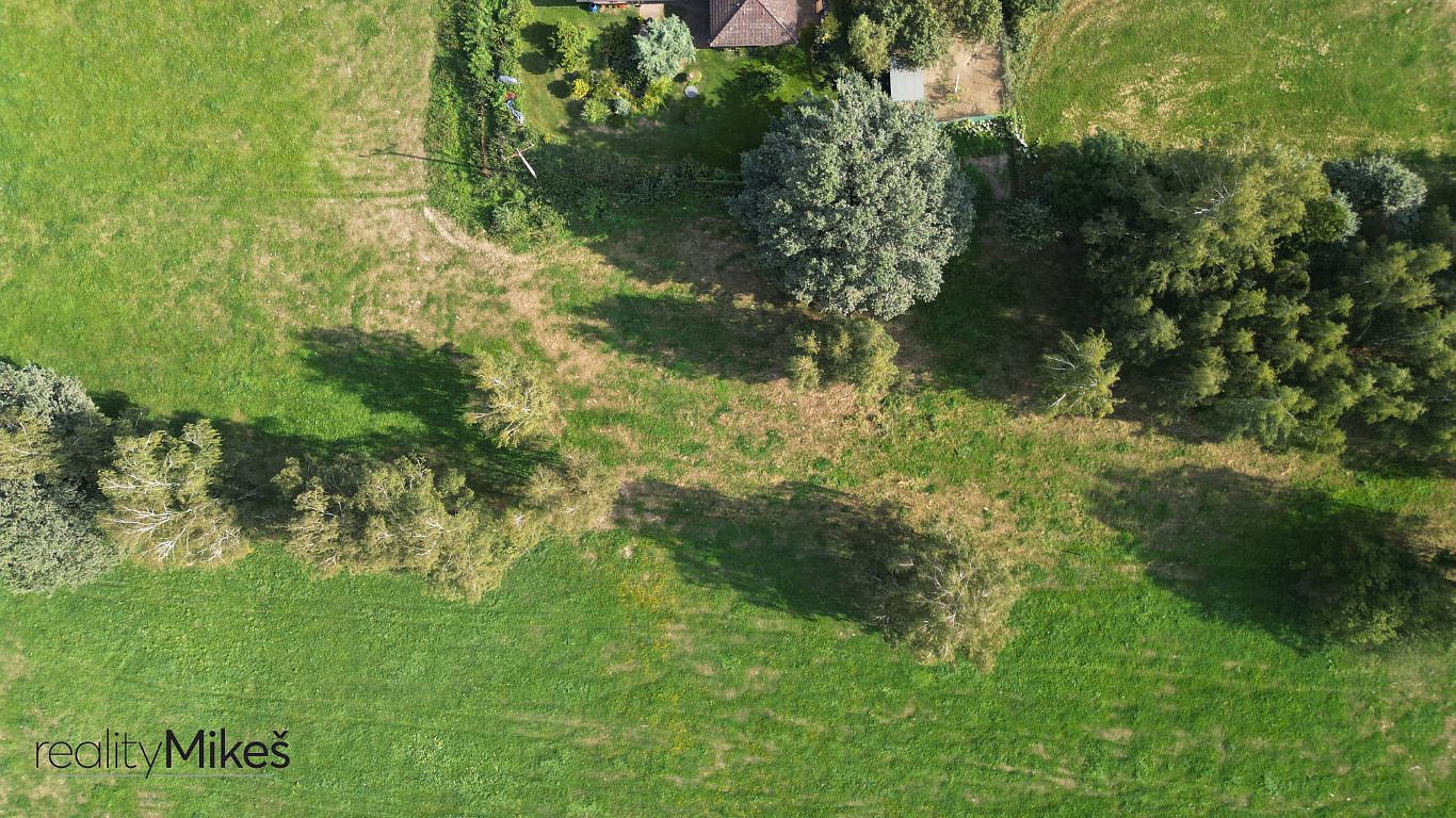 Prodej stavebního pozemku 1 424 m² – fotografie 4