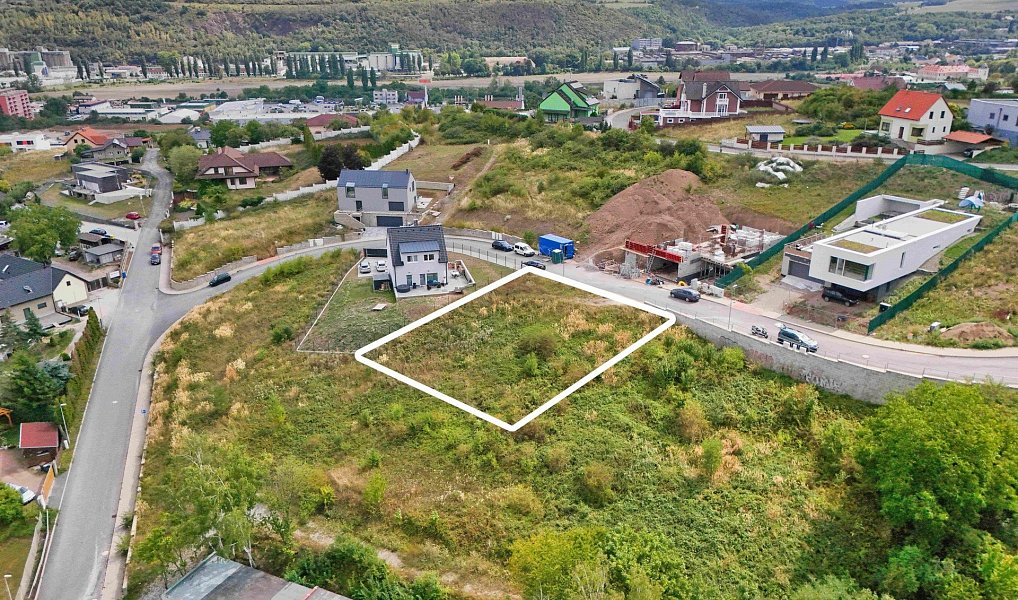 Prodej stavebního pozemku 810 m², Beroun – náhled fotky 4