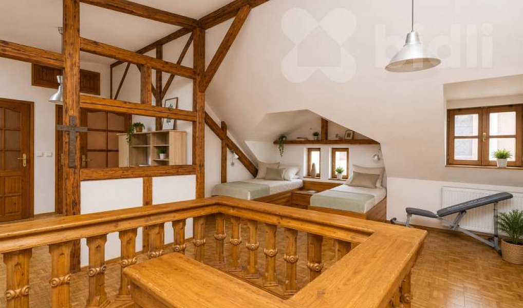 Prodej bytu 5+kk 168 m², Loket – náhled fotky 12
