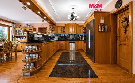 Prodej domu 474 m² s pozemkem 4 595 m², Tršice - Hostkovice, okres Olomouc