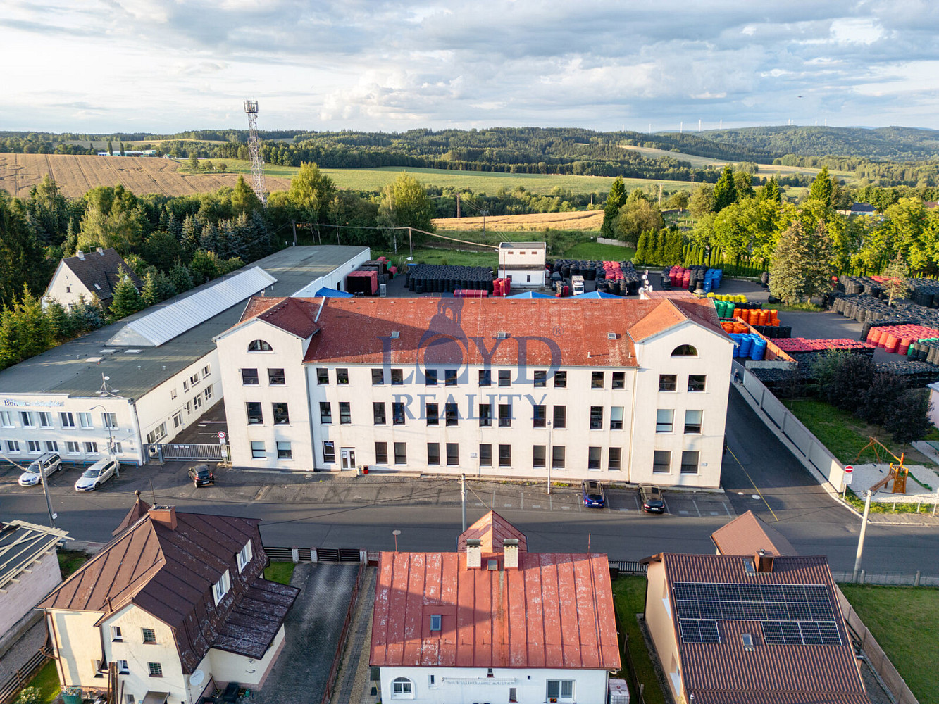 Prodej výrobních prostor 2 796 m² – fotografie 2