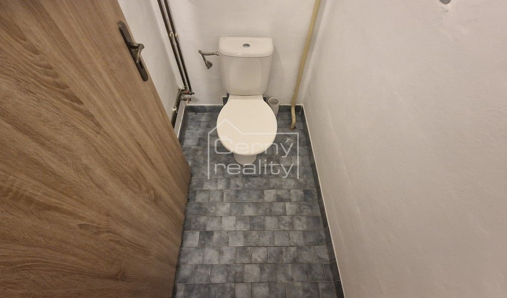 Prodej nájemního domu, činžáku 350 m², Chrudim – náhled fotky 16