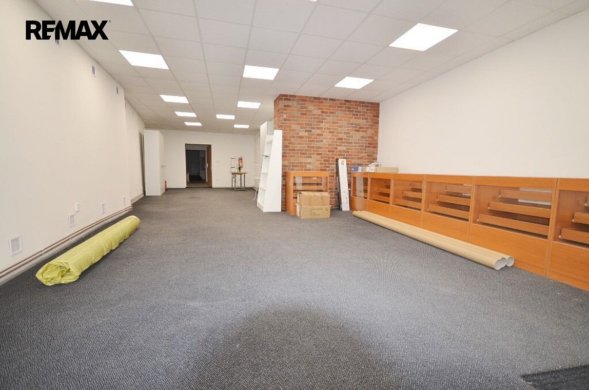 Prodej obchodních prostor 140 m² – fotografie 4