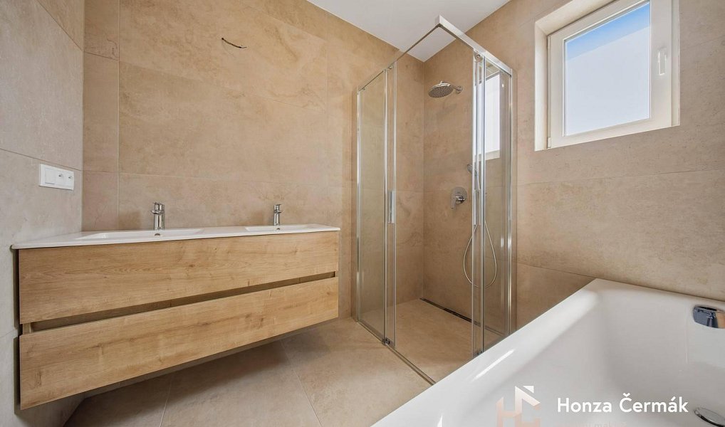Prodej domu 130 m² s pozemkem 171 m², Oslavany – náhled fotky 15