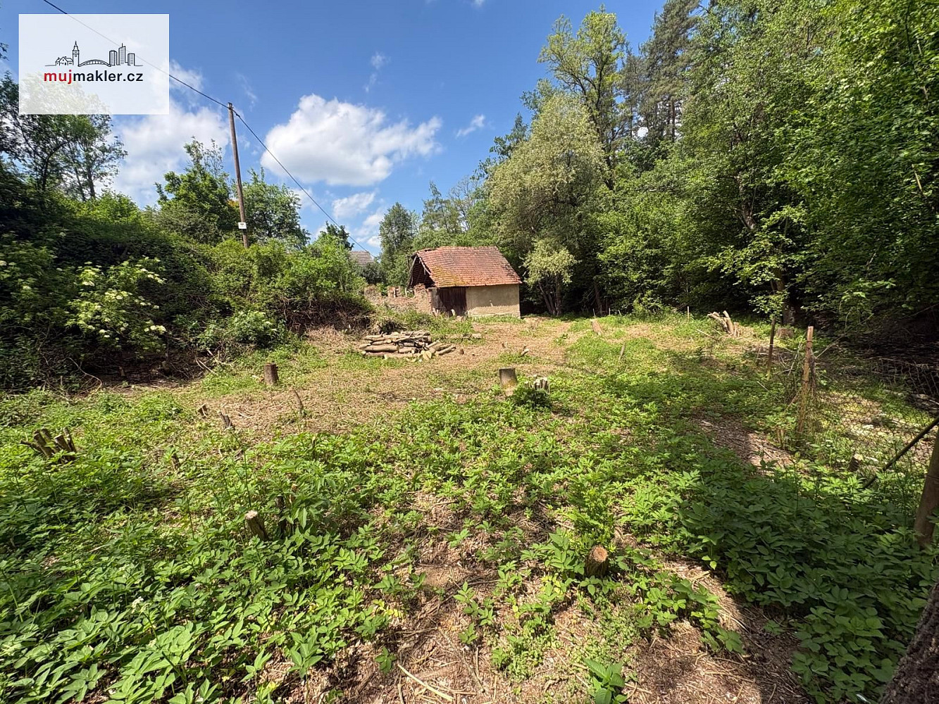 Prodej stavebního pozemku 896 m²