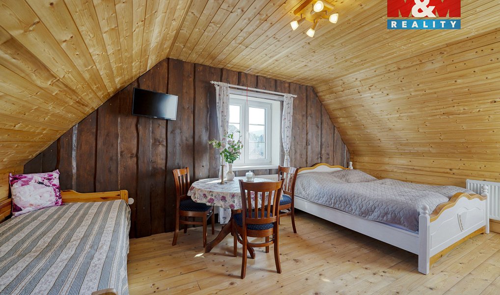 Prodej ubytovacího objektu 359 m², Strážov – náhled fotky 26