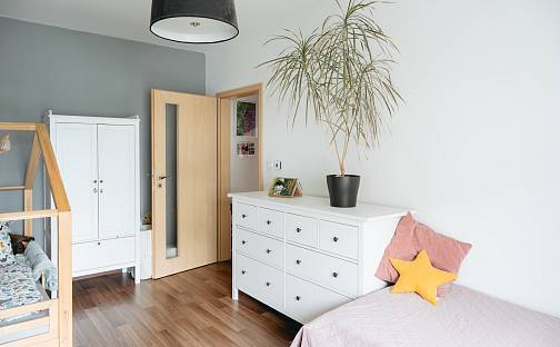 Prodej bytu 3+kk 89 m², Svatojánská, Hradec Králové - Třebeš