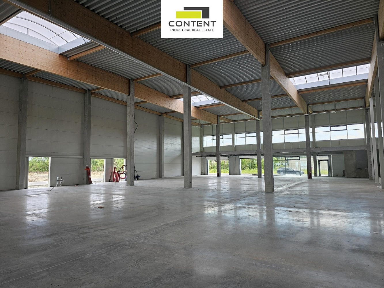 Pronájem skladovacích prostor 2 559 m² — photo 2
