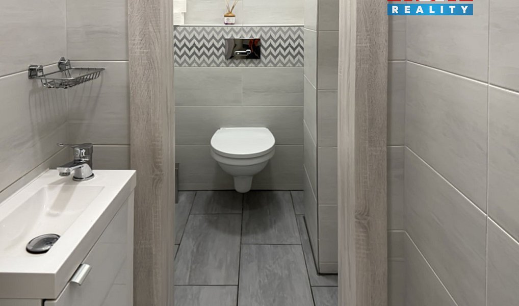 Pronájem kanceláře 35 m², Karviná – náhled fotky 8