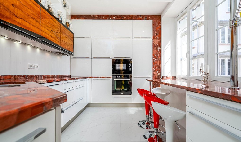 Prodej bytu 5+kk 173 m², Praha – náhled fotky 8