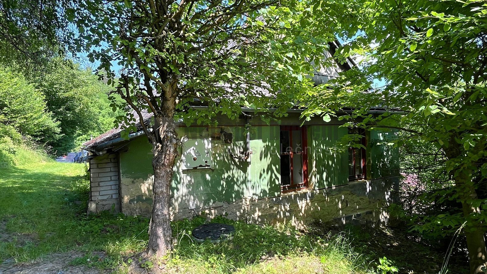 Prodej domu 80 m² s pozemkem 2 056 m² – fotografie 2