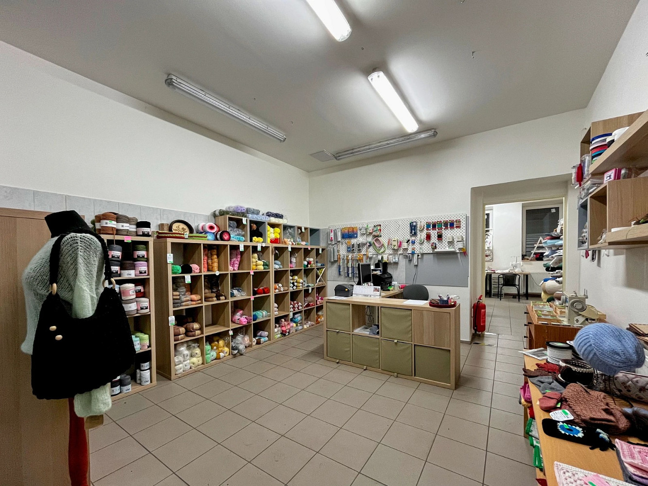 Pronájem obchodních prostor 80 m²