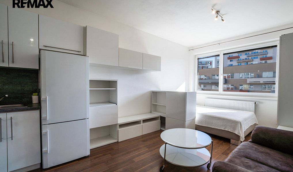 Prodej bytu 1+kk 29 m², Praha – náhled fotky 11