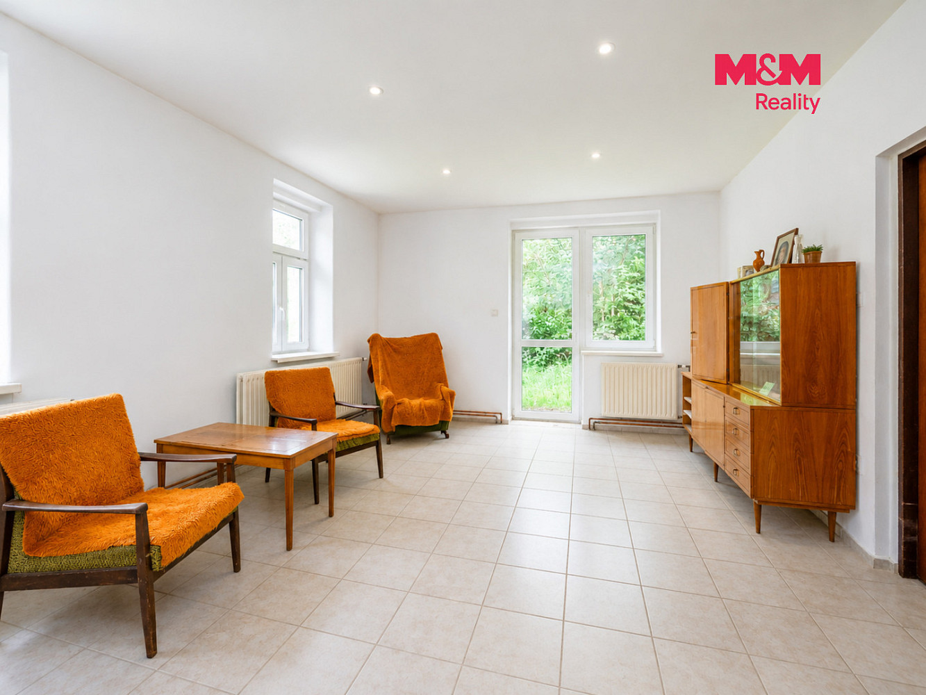 Prodej domu 160 m² s pozemkem 1 064 m² – fotografie 2