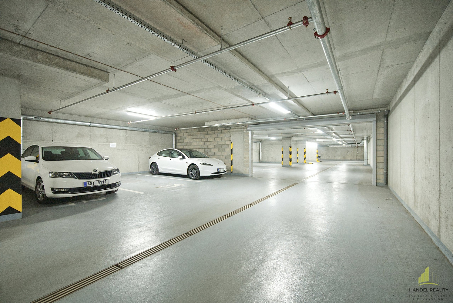 Prodej garážového stání od 12,50 do 14,79 m2, Brno - Zábrdovice – fotografie 3