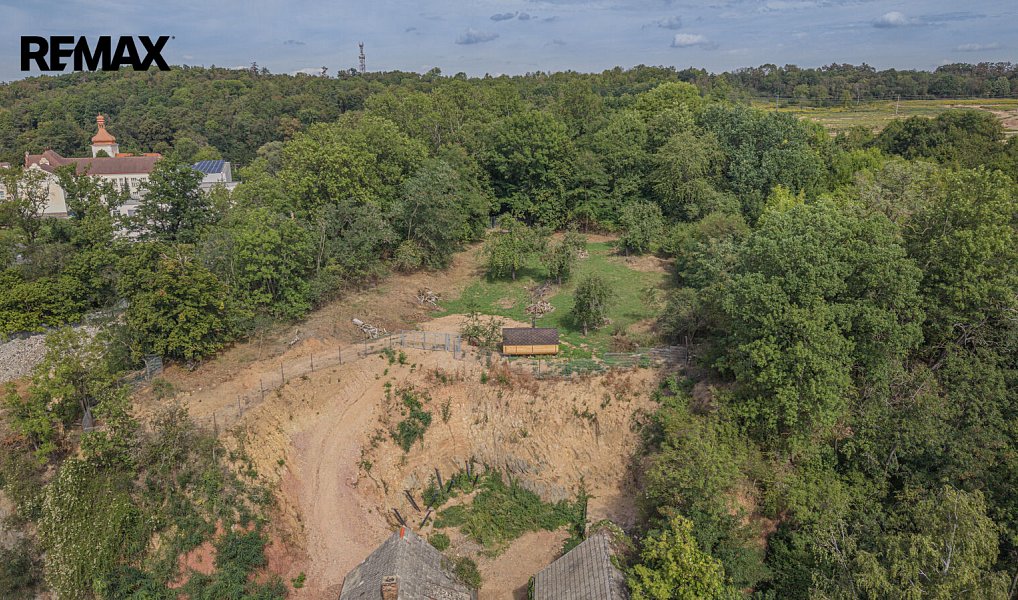 Prodej stavebního pozemku 2 294 m², Úvaly – náhled fotky 12