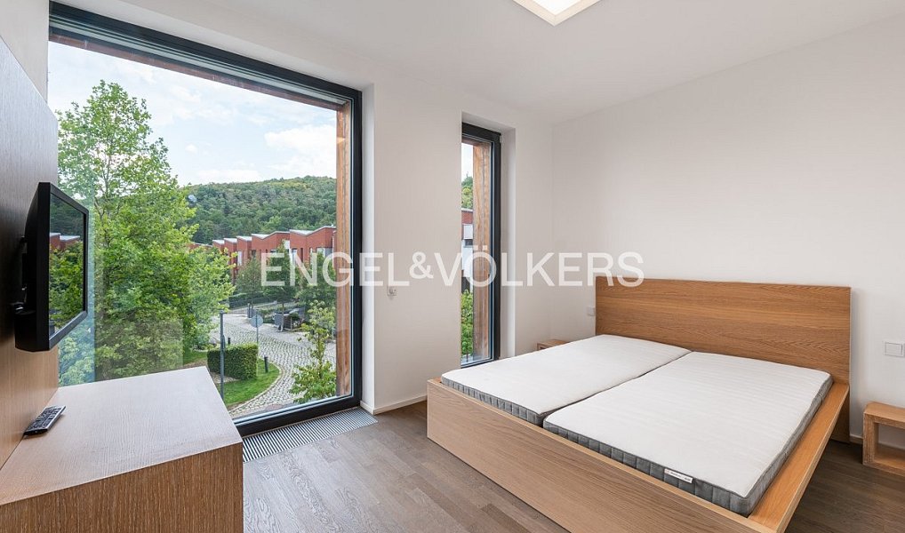 Pronájem domu 165 m² s pozemkem 170 m², Praha – náhled fotky 5
