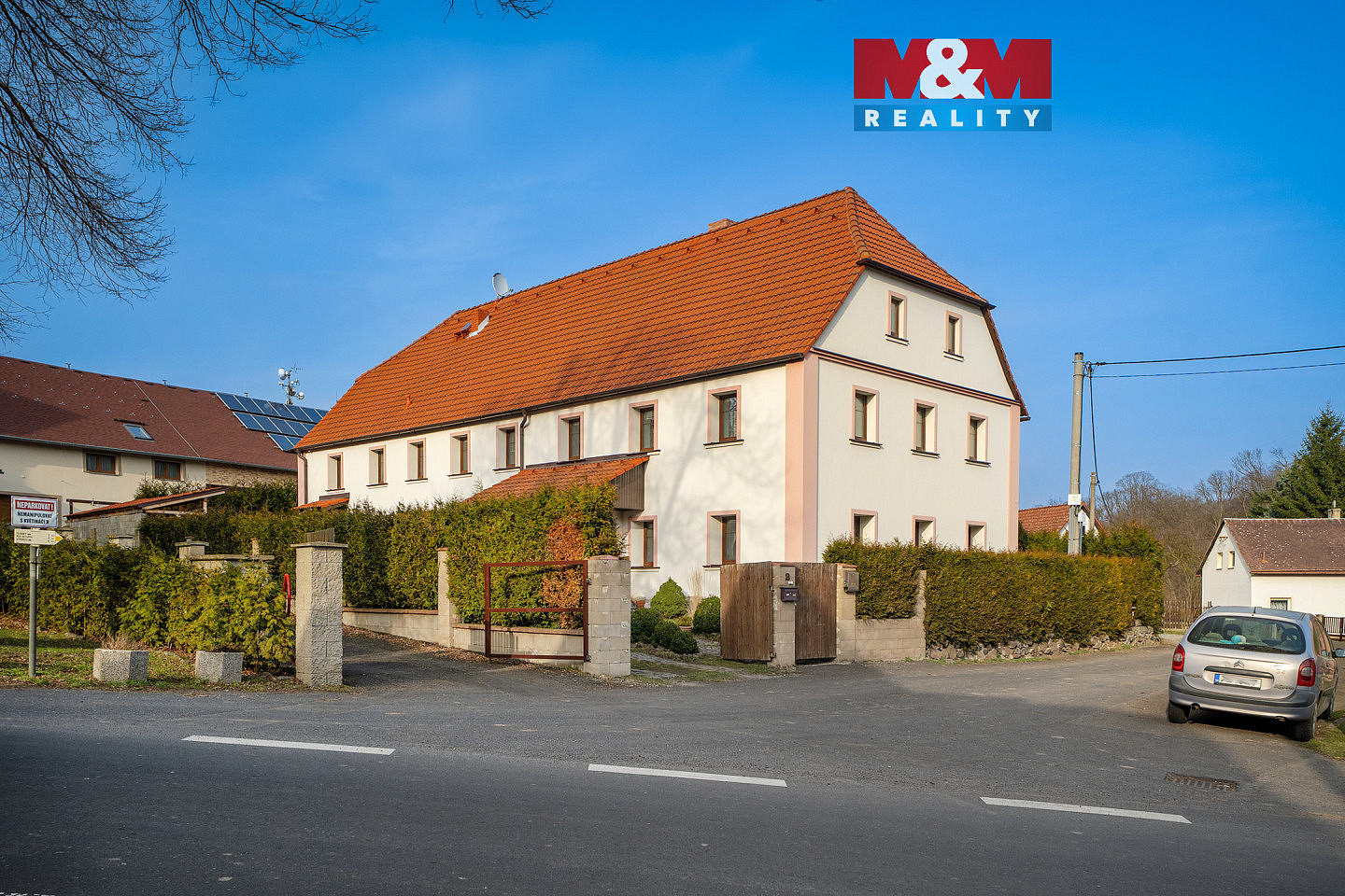 Prodej domu 300 m² s pozemkem 910 m²