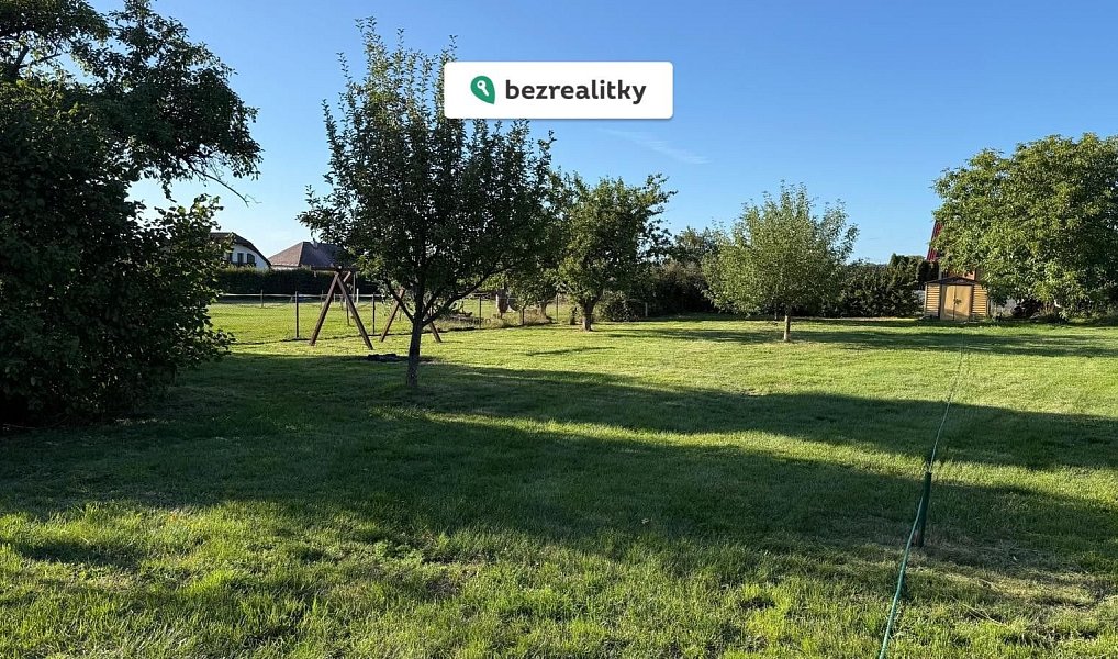 Prodej stavebního pozemku 815 m², Boseň – náhled fotky 3