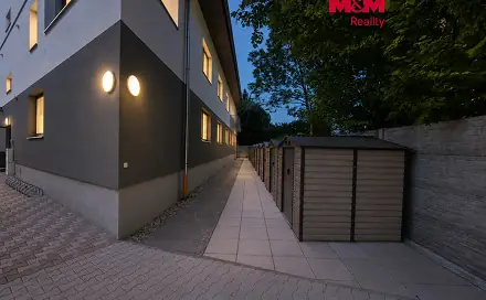 Prodej bytu 3+kk 85 m², Břežany II, okres Kolín
