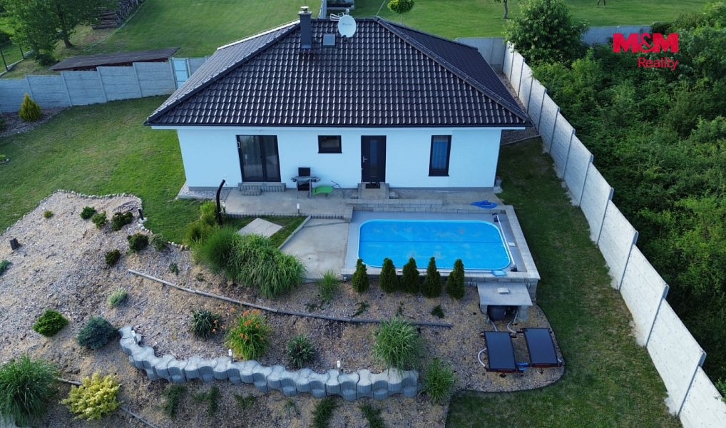 Prodej domu 92 m² s pozemkem 1 009 m², Dražeň – náhled fotky 2