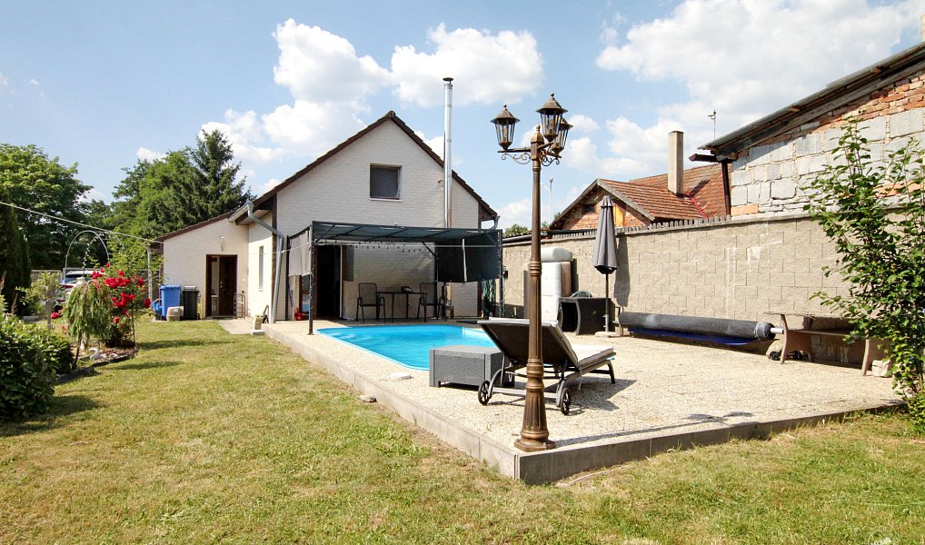 Prodej domu 122 m² s pozemkem 464 m², Chroustov – náhled fotky 3