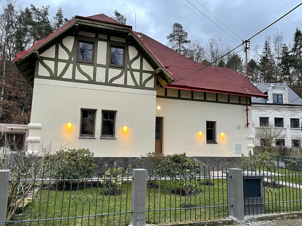 Prodej ubytovacího objektu 486 m² — photo 2