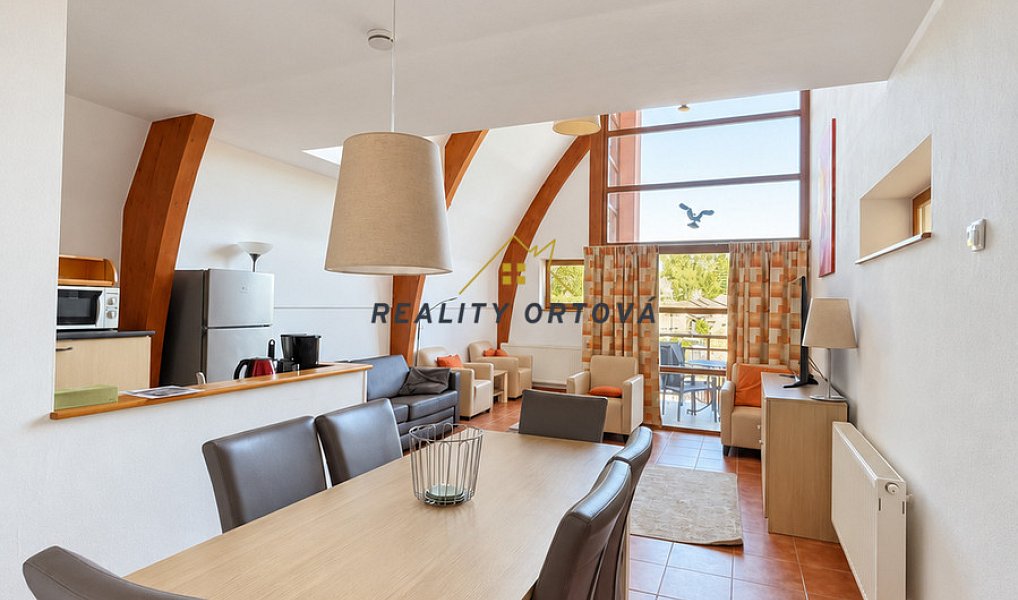 Prodej bytu 4+kk 95 m², Lipno nad Vltavou – náhled fotky 2