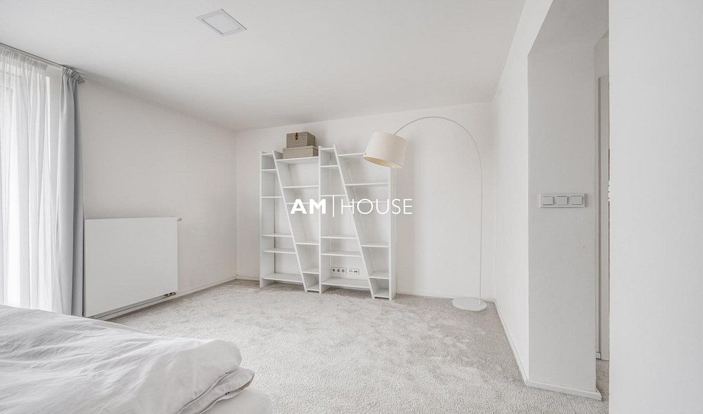 Pronájem domu 220 m² s pozemkem 270 m², Praha – náhled fotky 17