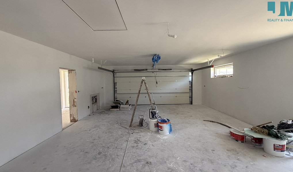 Prodej domu 228 m² s pozemkem 899 m², Hrotovice – náhled fotky 17