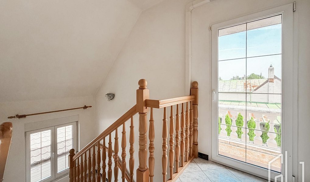 Pronájem domu 170 m² s pozemkem 210 m², Praha – náhled fotky 17
