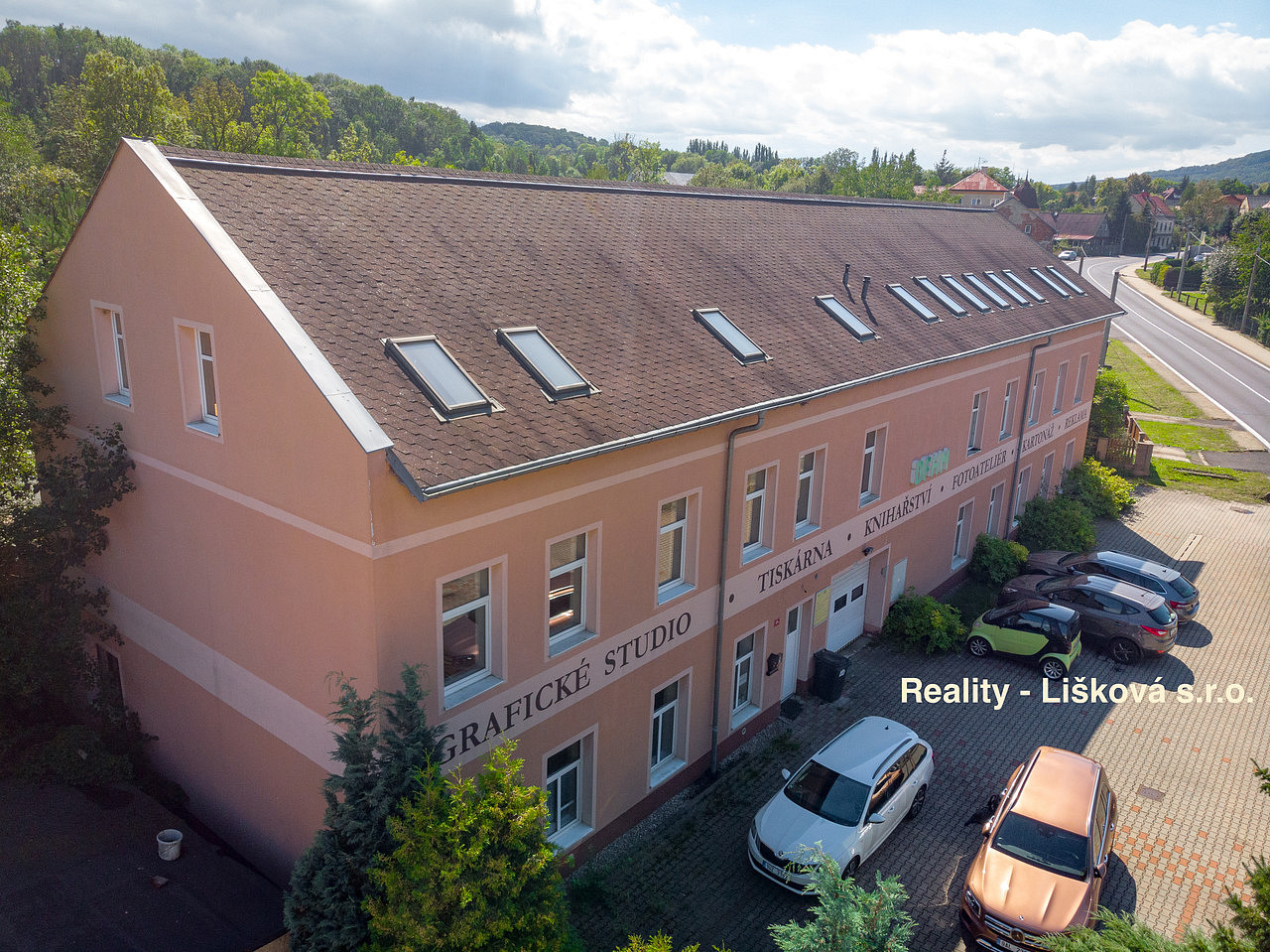 Pronájem výrobních prostor 261 m² – fotografie 4