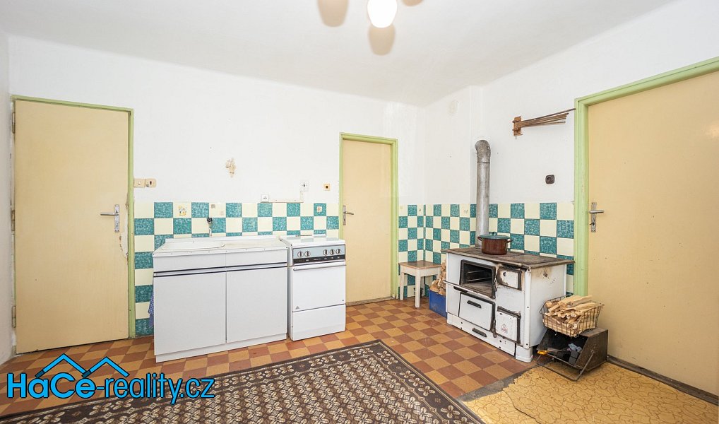 Prodej domu 255 m² s pozemkem 2 456 m², Zdelov – náhled fotky 3