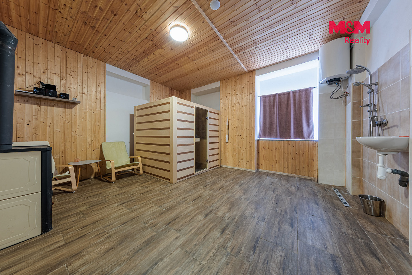Prodej nájemního domu, činžáku 327 m² – fotografie 3