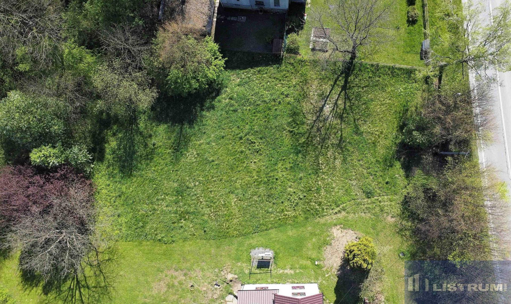 Prodej stavebního pozemku 1 968 m² – fotografie 3