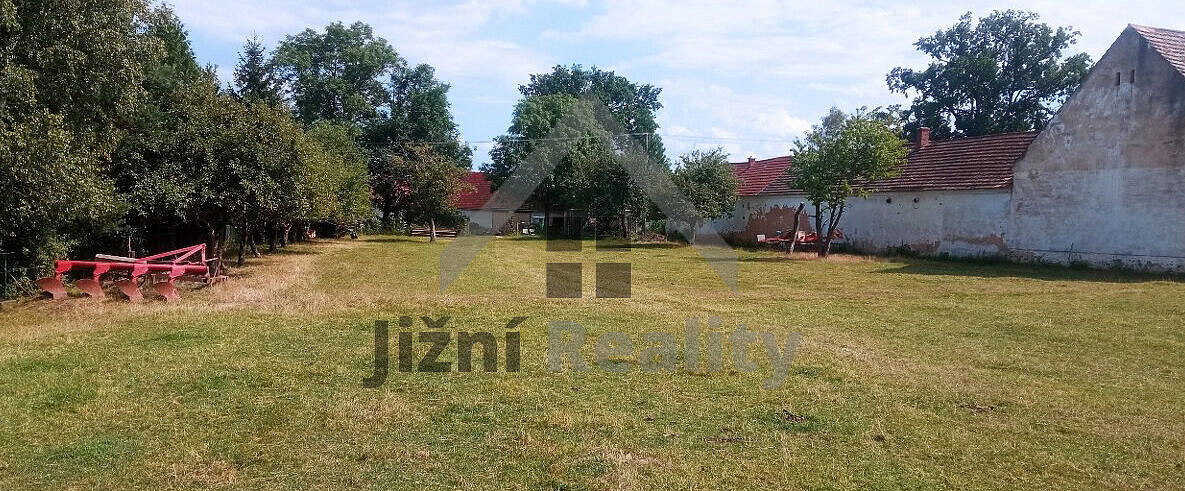 Prodej stavebního pozemku 9 217 m² – fotografie 2
