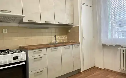 Pronájem bytu 1+1 38 m²