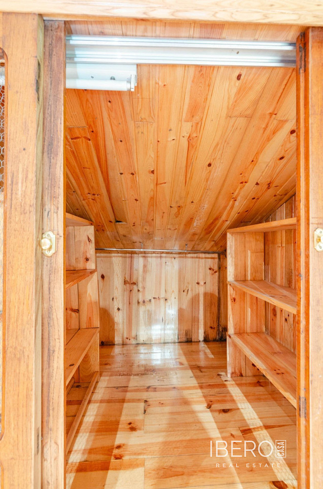 Prodej domu 2 800 m² s pozemkem 2 577 m² — photo 4